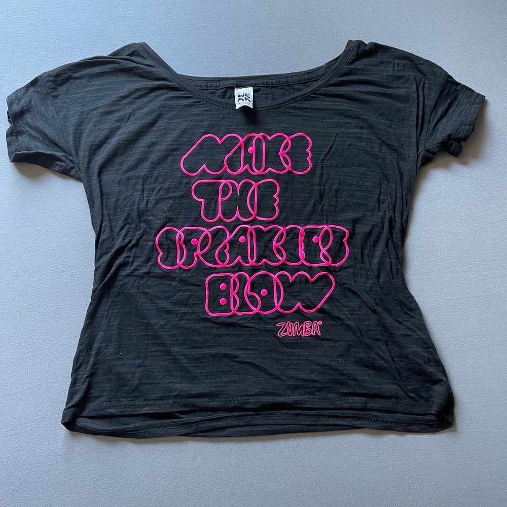 Zumba "Make the Speakers Blow" Tee M